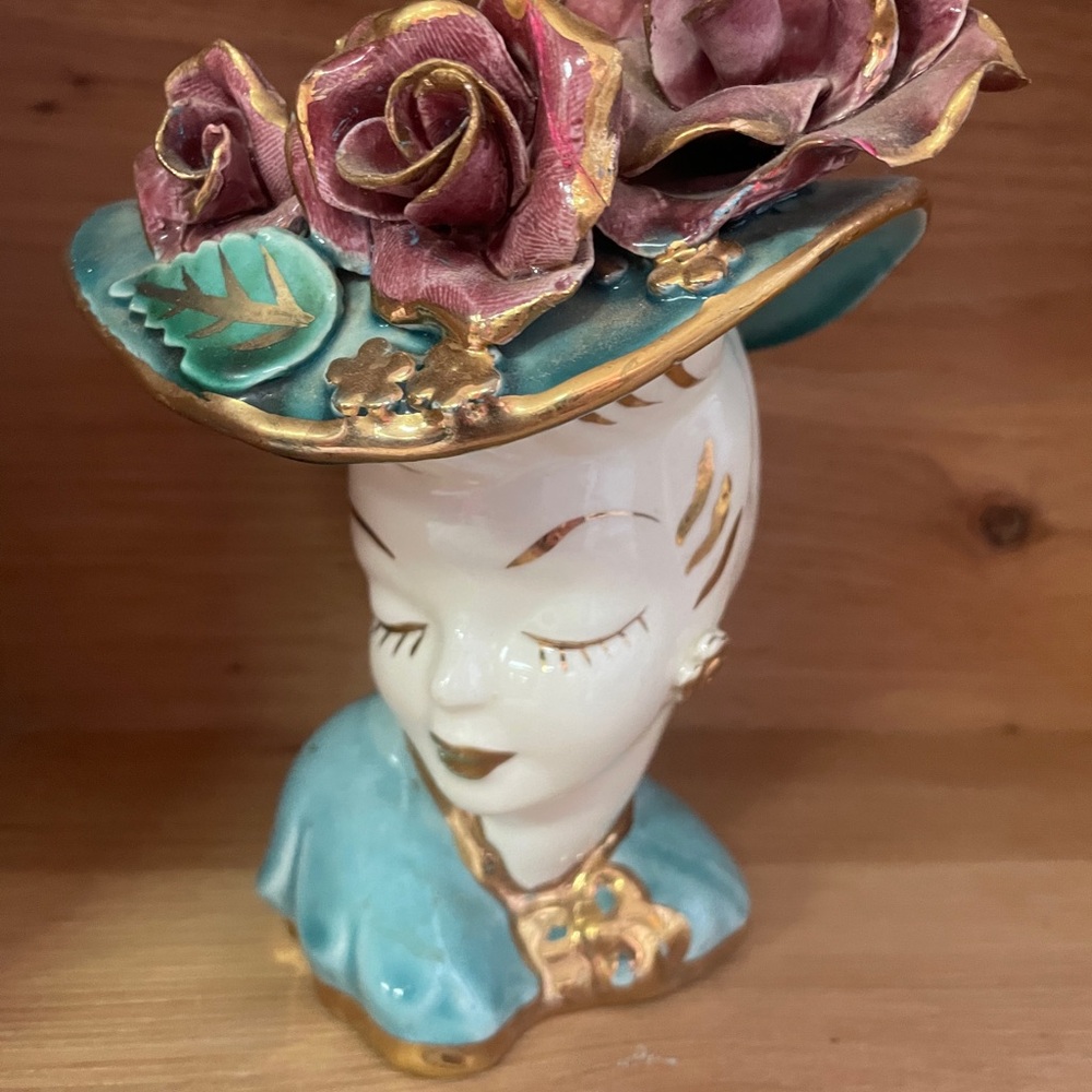 Elegant Ceramic Lady Head Vase with Floral Hat